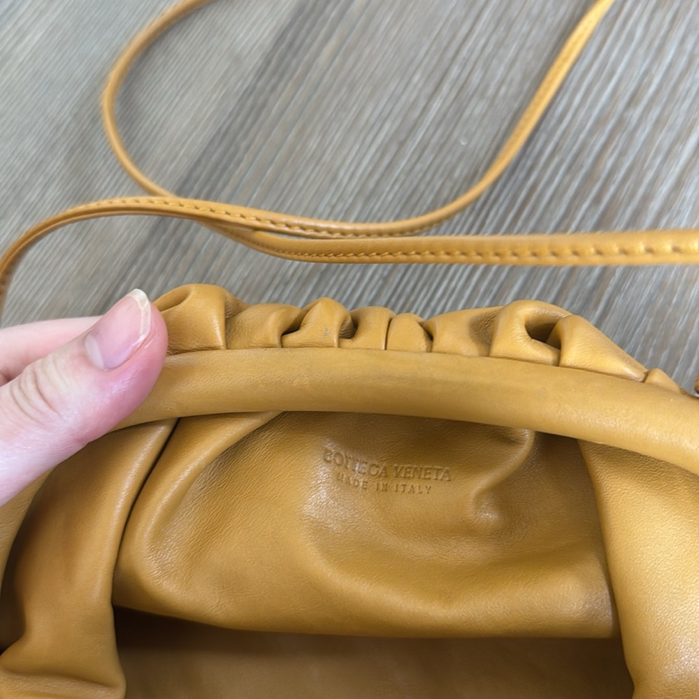 BOTTEGA VENETA Mini Pouch Clutch in yellow - Picture 7 of 12